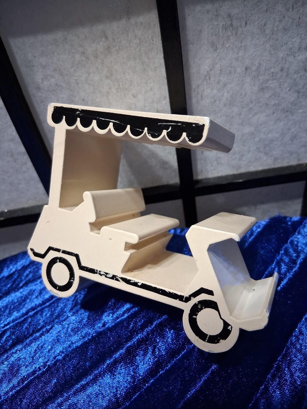 Vintage Metal Cream Snack Cart Decorative Figure